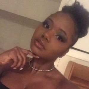 Meet your Posher, Zuri